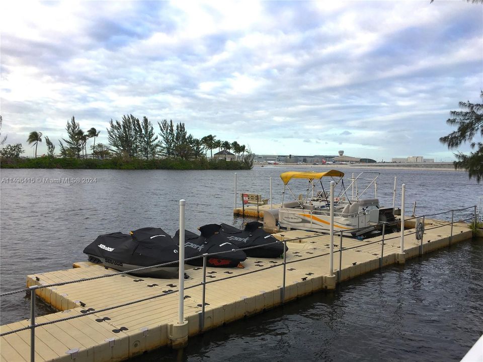 Recently Rented: $2,000 (1 beds, 1 baths, 685 Square Feet)