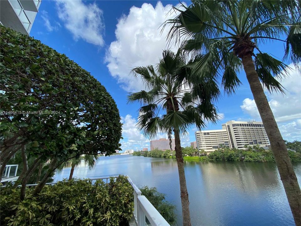 Recently Rented: $2,000 (1 beds, 1 baths, 685 Square Feet)