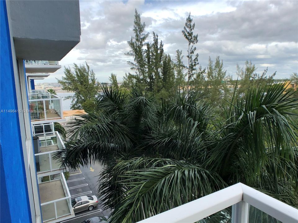 Recently Rented: $2,000 (1 beds, 1 baths, 685 Square Feet)