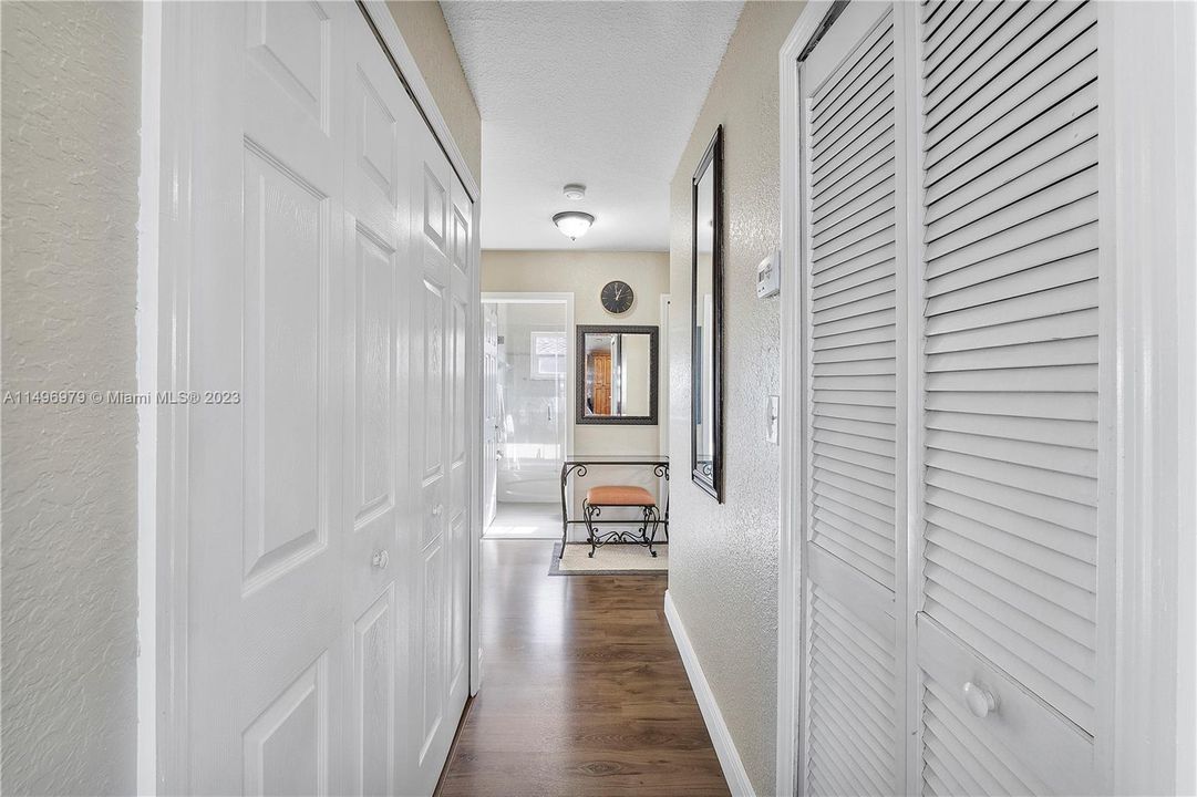 Recently Sold: $619,000 (4 beds, 2 baths, 1624 Square Feet)