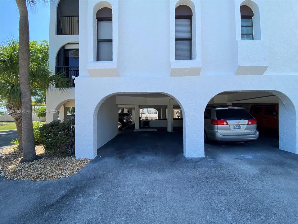 Apartment A-33 Parking