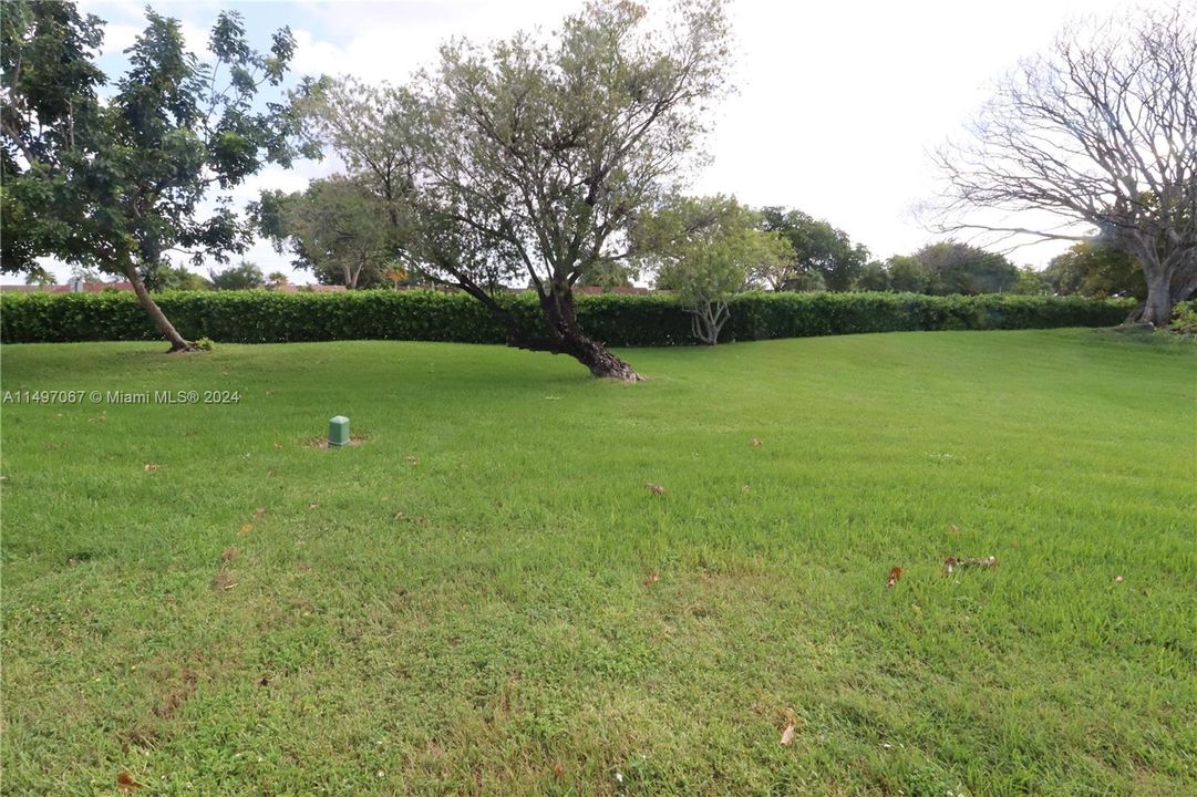 Recently Rented: $2,200 (3 beds, 2 baths, 979 Square Feet)