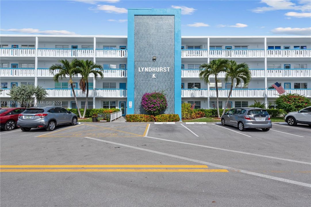 Recently Sold: $200,000 (2 beds, 2 baths, 1000 Square Feet)