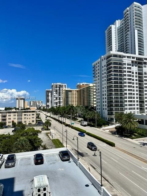 Recently Sold: $389,000 (2 beds, 2 baths, 1212 Square Feet)