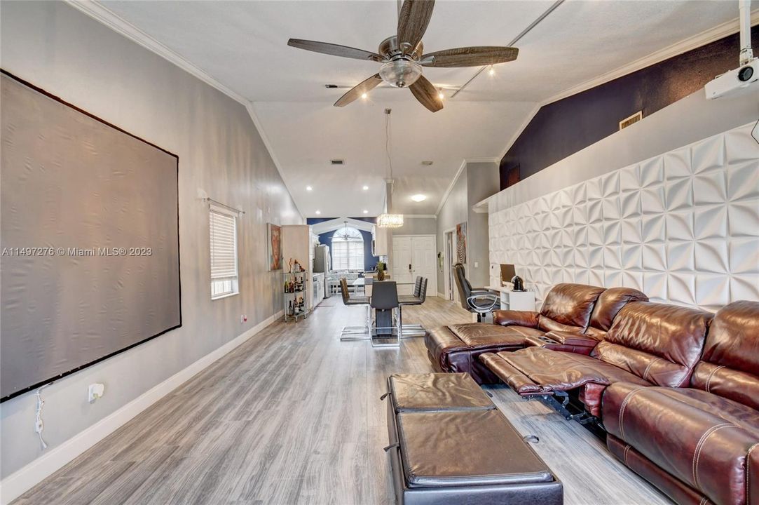 Active With Contract: $475,000 (4 beds, 2 baths, 1710 Square Feet)