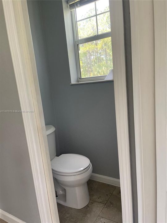 Recently Sold: $650,000 (4 beds, 2 baths, 2054 Square Feet)