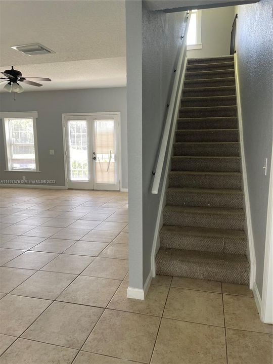 Recently Sold: $650,000 (4 beds, 2 baths, 2054 Square Feet)