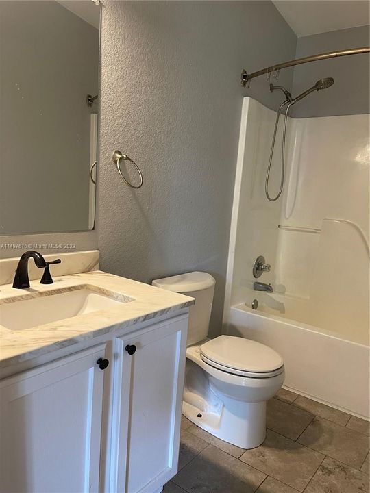 Recently Sold: $650,000 (4 beds, 2 baths, 2054 Square Feet)