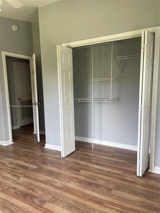 Recently Sold: $650,000 (4 beds, 2 baths, 2054 Square Feet)