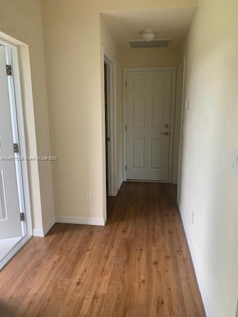 Recently Rented: $2,000 (3 beds, 2 baths, 1212 Square Feet)