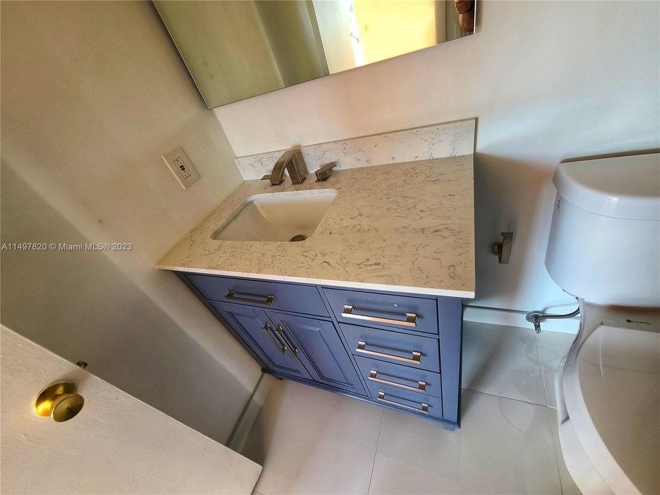 Recently Sold: $429,000 (3 beds, 2 baths, 1595 Square Feet)