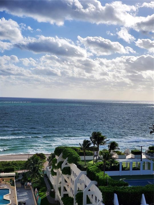 Recently Sold: $749,000 (2 beds, 2 baths, 1320 Square Feet)