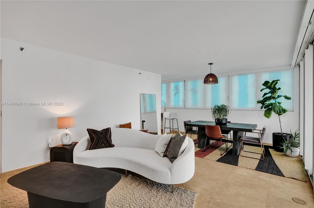 Recently Sold: $749,000 (2 beds, 2 baths, 1320 Square Feet)