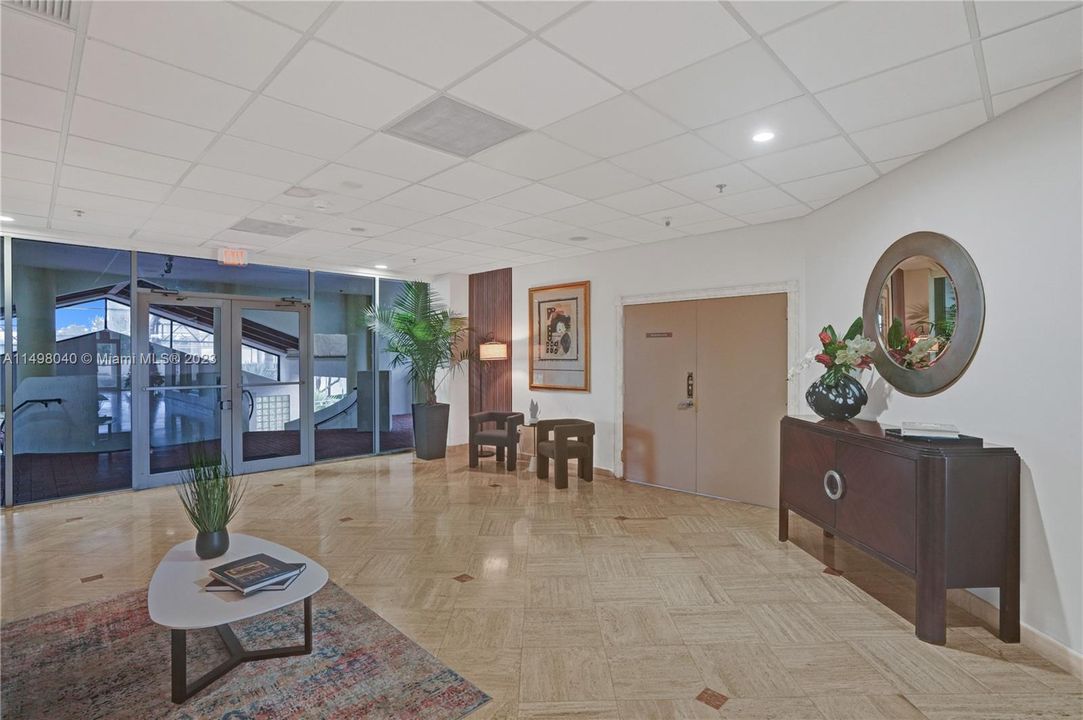 Recently Sold: $749,000 (2 beds, 2 baths, 1320 Square Feet)