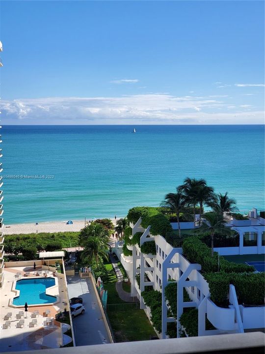 Recently Sold: $749,000 (2 beds, 2 baths, 1320 Square Feet)