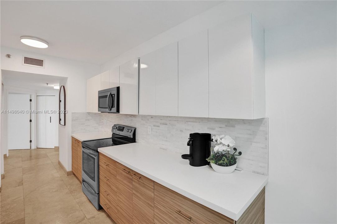 Recently Sold: $749,000 (2 beds, 2 baths, 1320 Square Feet)