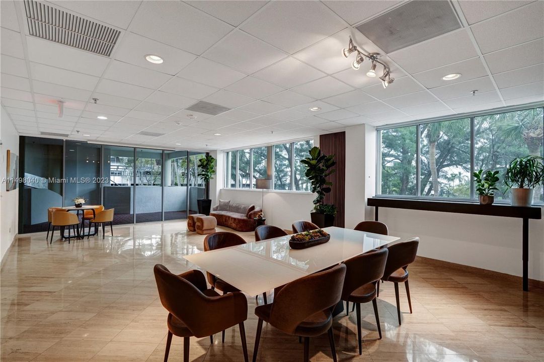 Recently Sold: $749,000 (2 beds, 2 baths, 1320 Square Feet)