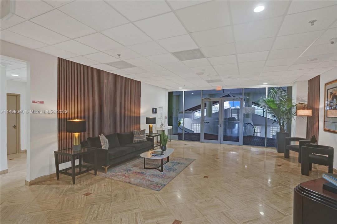 Recently Sold: $749,000 (2 beds, 2 baths, 1320 Square Feet)