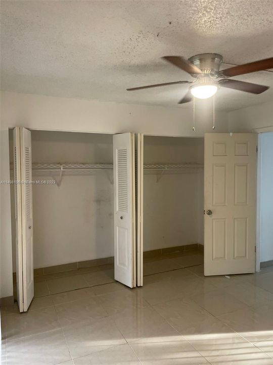 For Sale: $99,000 (1 beds, 1 baths, 593 Square Feet)
