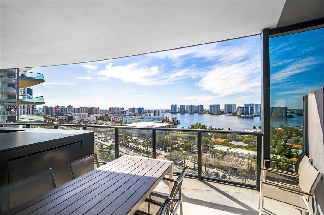For Sale: $4,800,000 (4 beds, 4 baths, 3555 Square Feet)