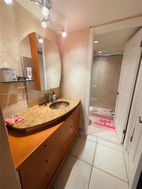 Recently Sold: $400,000 (2 beds, 2 baths, 1065 Square Feet)