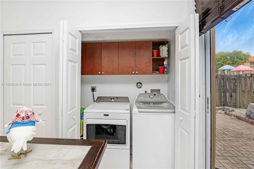 Recently Rented: $2,895 (3 beds, 3 baths, 1351 Square Feet)