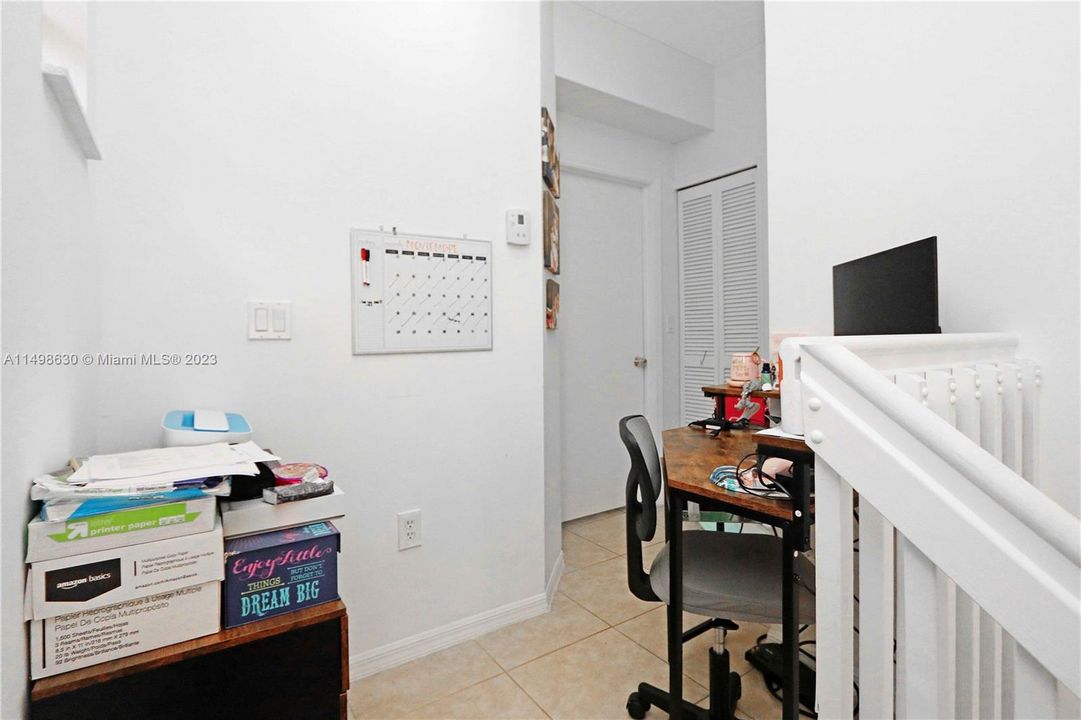 Recently Rented: $2,895 (3 beds, 3 baths, 1351 Square Feet)