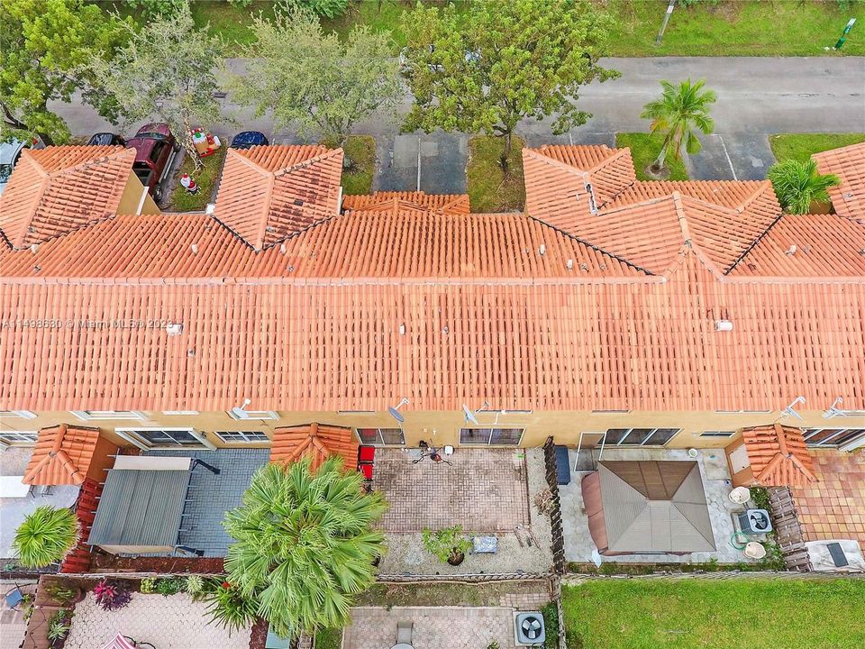 Recently Rented: $2,895 (3 beds, 3 baths, 1351 Square Feet)