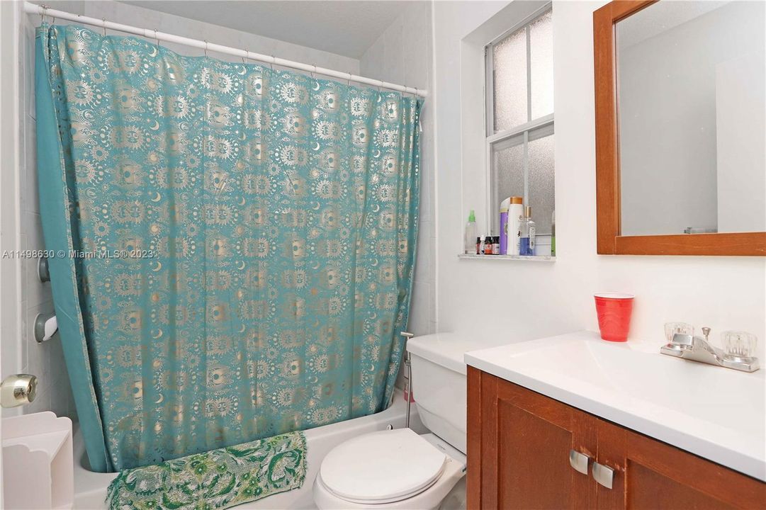 Recently Rented: $2,895 (3 beds, 3 baths, 1351 Square Feet)