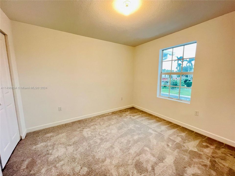 最近租的: $3,100 (3 贝兹, 2 浴室, 1690 平方英尺)