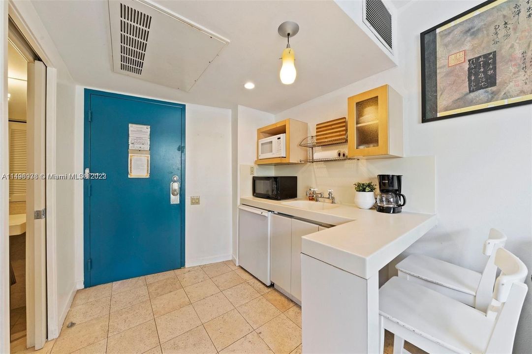 Recently Sold: $275,000 (1 beds, 1 baths, 400 Square Feet)