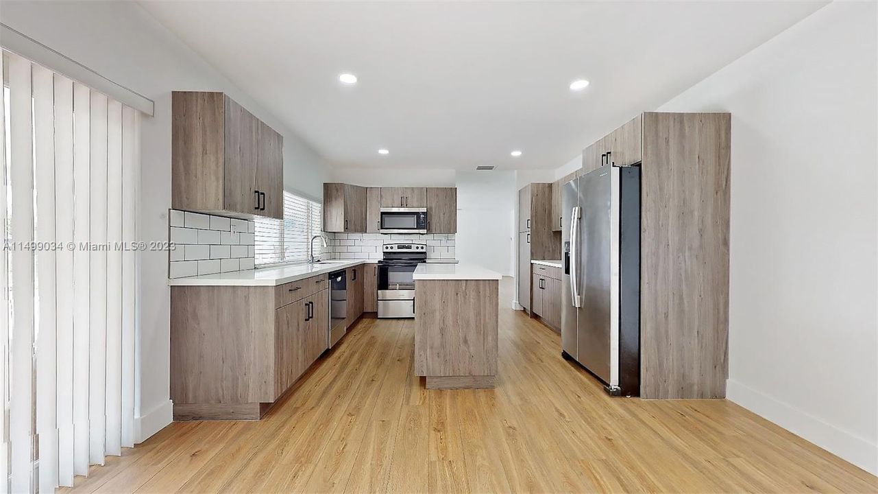 Недавно арендовано: $4,500 (4 спален, 2 ванн, 3657 Квадратных фут)