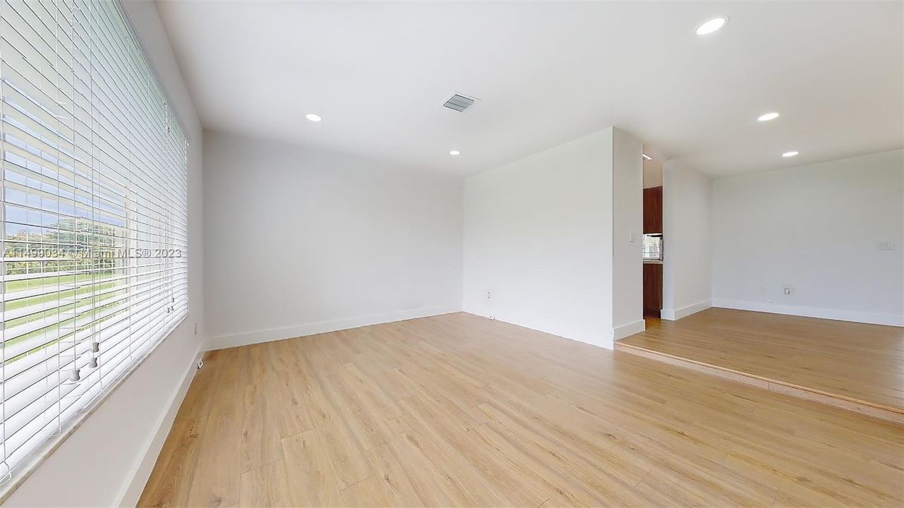 Недавно арендовано: $4,500 (4 спален, 2 ванн, 3657 Квадратных фут)