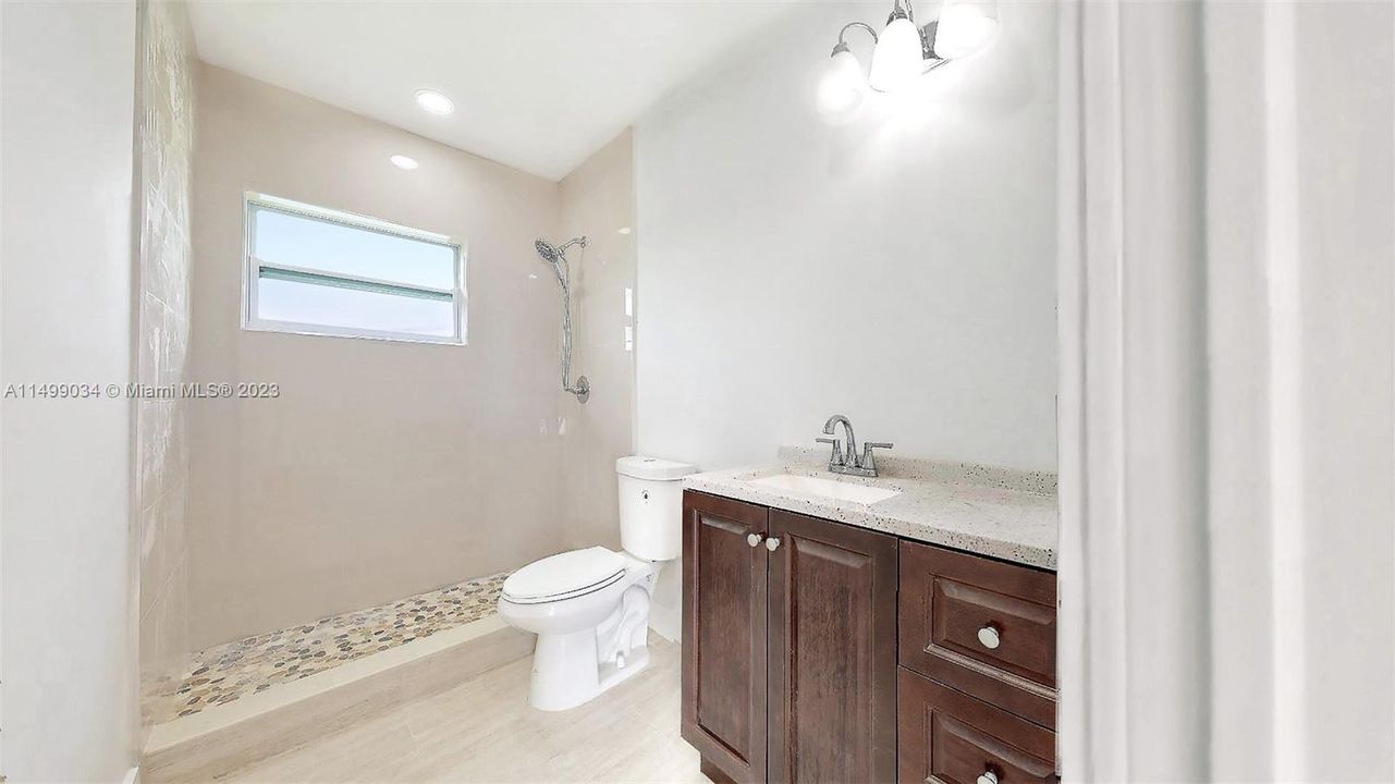 Недавно арендовано: $4,500 (4 спален, 2 ванн, 3657 Квадратных фут)