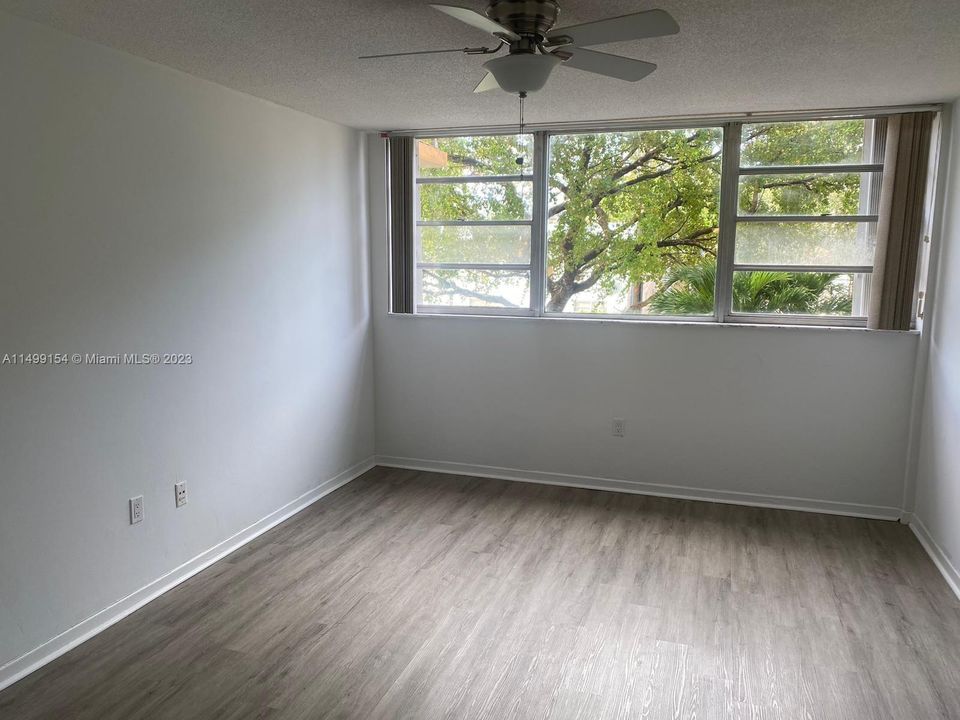 Recently Rented: $1,850 (1 beds, 1 baths, 875 Square Feet)