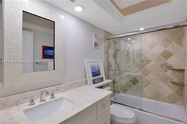 待售: $925,000 (2 贝兹, 2 浴室, 1070 平方英尺)