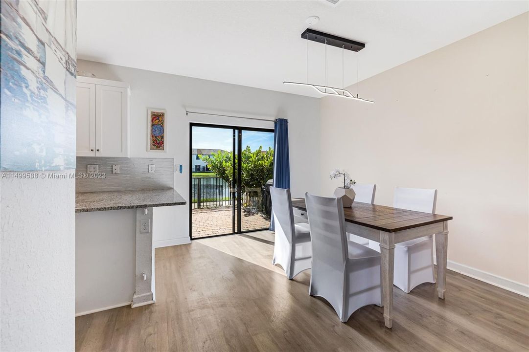 Active With Contract: $475,000 (3 beds, 2 baths, 1363 Square Feet)
