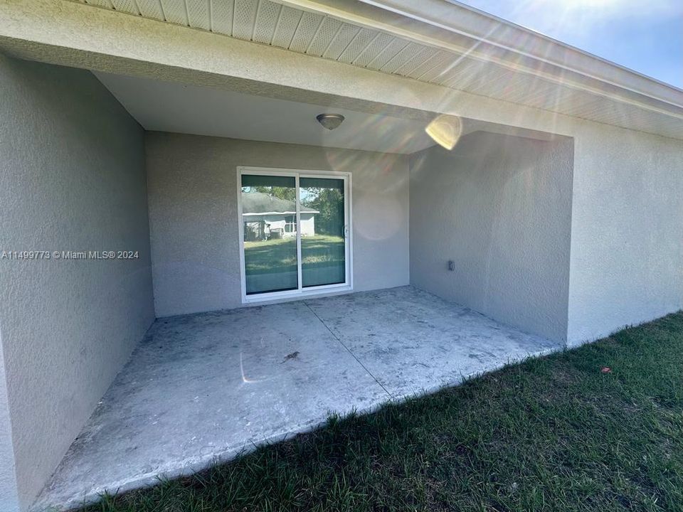 Recently Rented: $2,179 (3 beds, 2 baths, 1640 Square Feet)