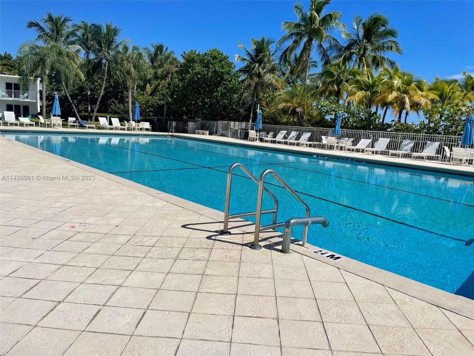 Недавно продано: $1,680,000 (2 спален, 2 ванн, 1875 Квадратных фут)