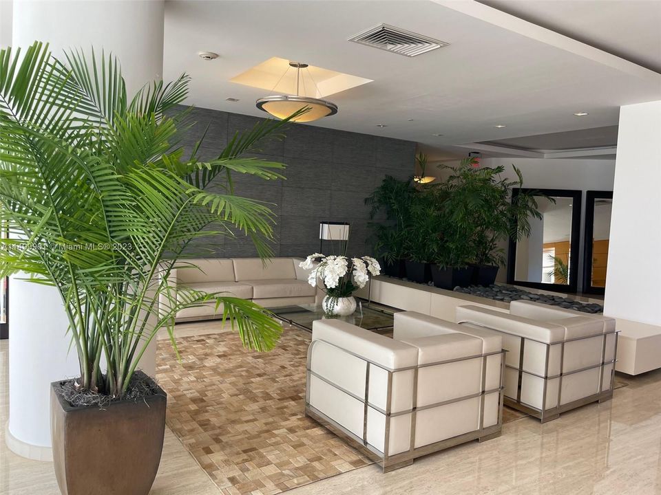 Недавно продано: $1,680,000 (2 спален, 2 ванн, 1875 Квадратных фут)