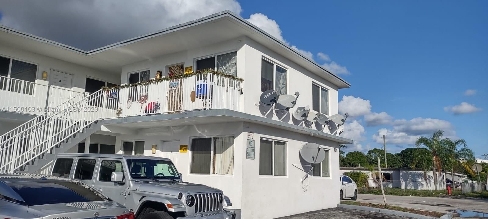 Recently Rented: $1,400 (1 beds, 1 baths, 500 Square Feet)