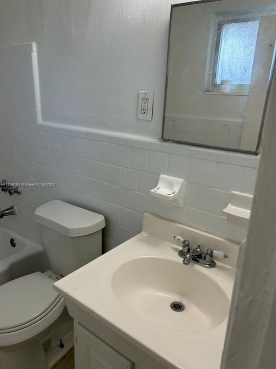 Recently Rented: $1,400 (1 beds, 1 baths, 500 Square Feet)