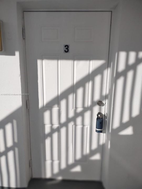 Recently Rented: $1,400 (1 beds, 1 baths, 500 Square Feet)