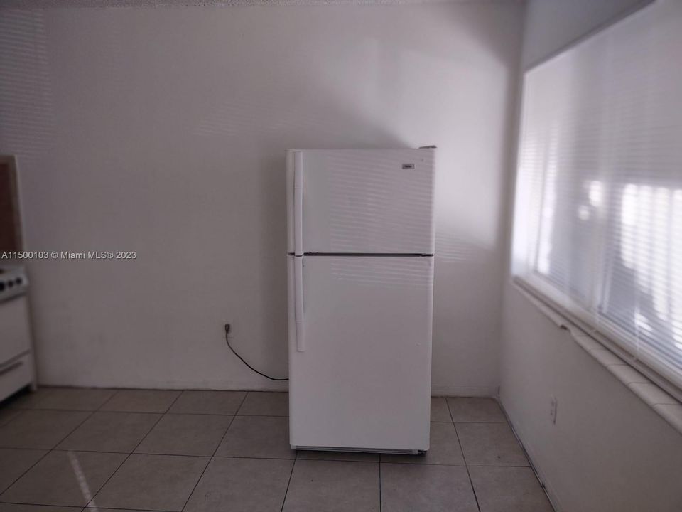 Recently Rented: $1,400 (1 beds, 1 baths, 500 Square Feet)