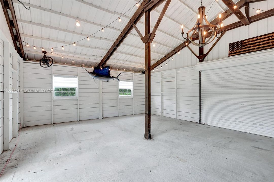 Recently Sold: $1,395,000 (3 beds, 2 baths, 1740 Square Feet)