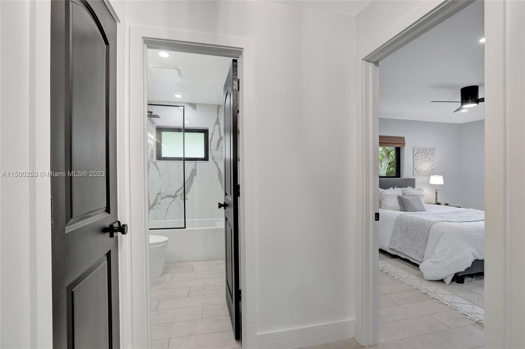 Recently Sold: $1,395,000 (3 beds, 2 baths, 1740 Square Feet)