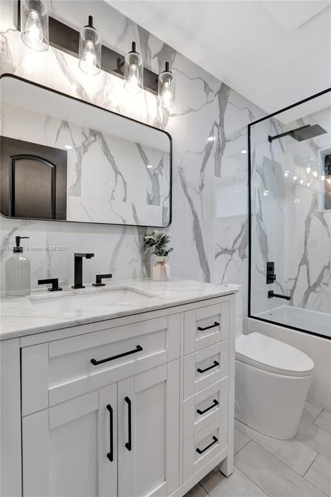 Recently Sold: $1,395,000 (3 beds, 2 baths, 1740 Square Feet)