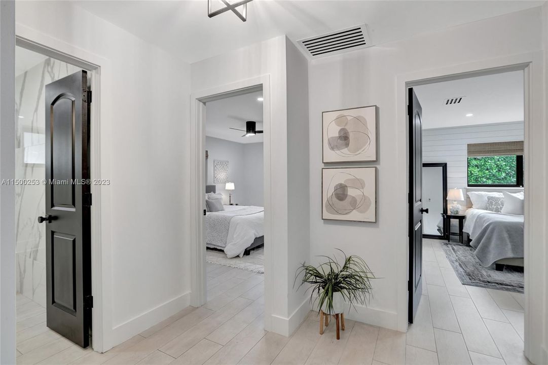 Recently Sold: $1,395,000 (3 beds, 2 baths, 1740 Square Feet)