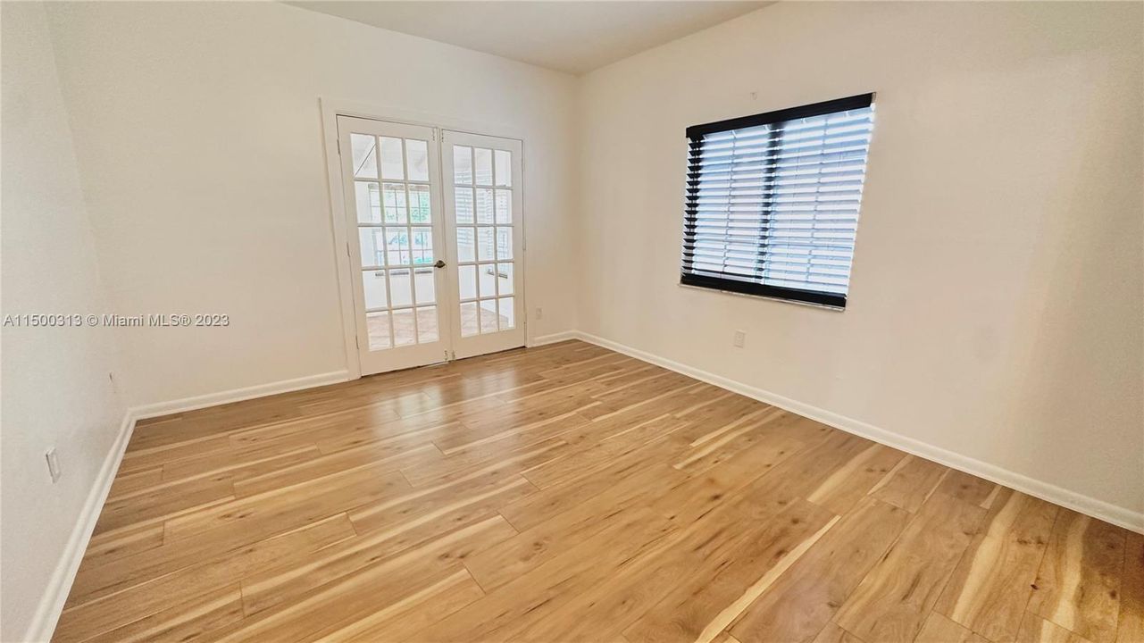 Recently Rented: $7,995 (3 beds, 3 baths, 2186 Square Feet)