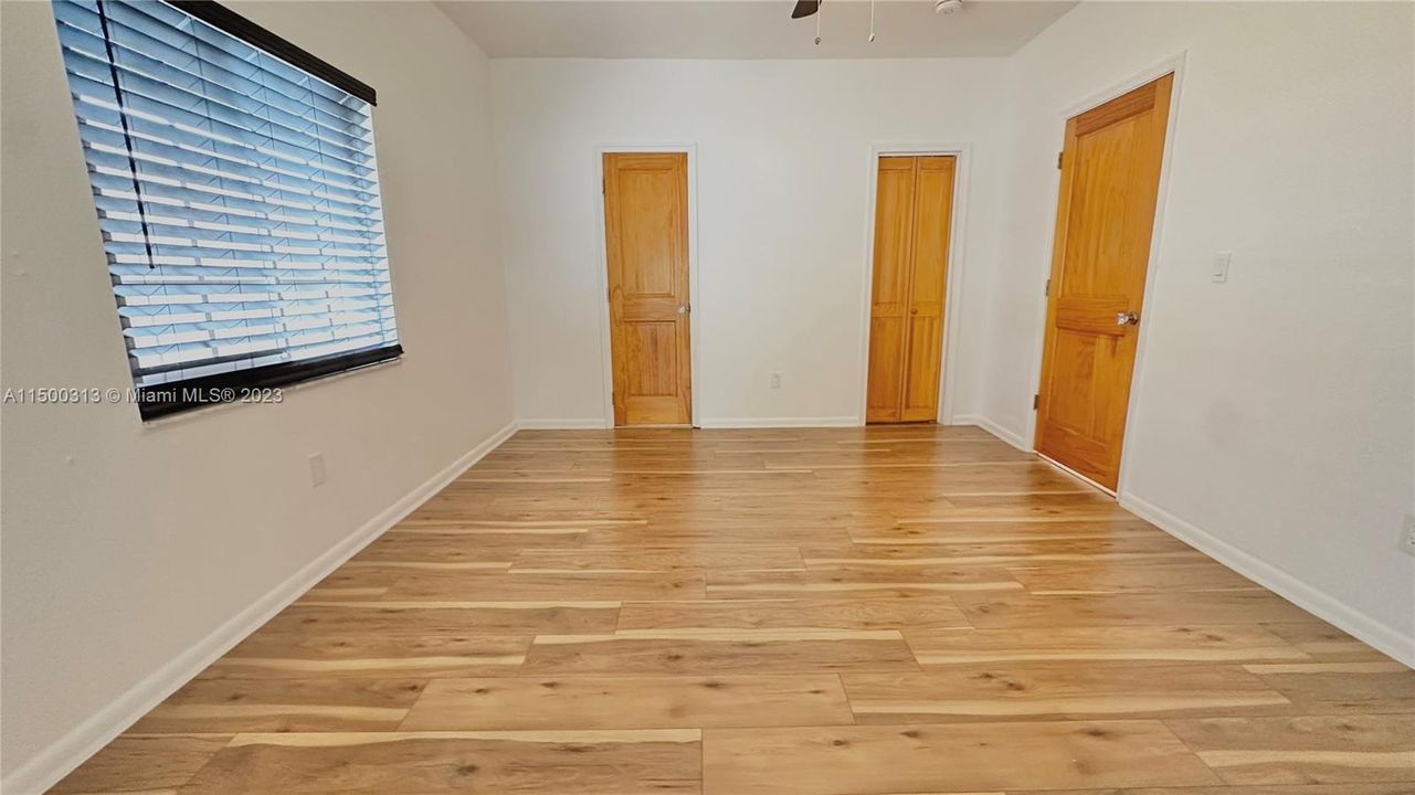 Recently Rented: $7,995 (3 beds, 3 baths, 2186 Square Feet)